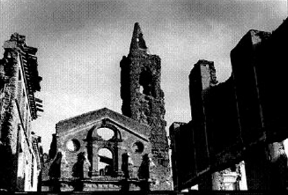 Spanish_civil_war_1936-1939_church_ruin