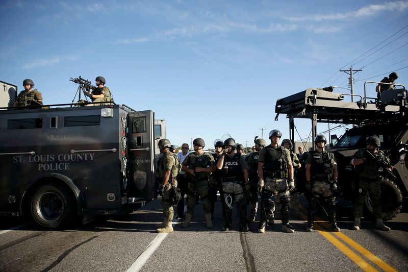 Ferguson-police-2